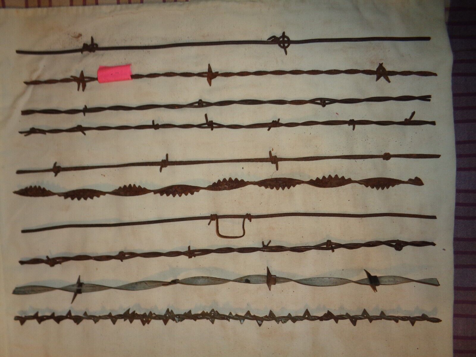 Antique Barbed Wire, 10 DIFFERENT PIECES, Excellent starter bundle #Bdl 96