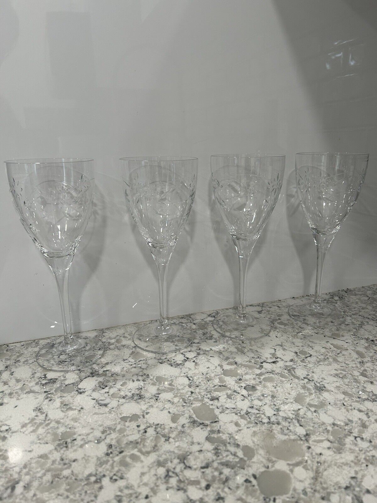 Set Of 4 Four Beautiful Royal Doulton Jasmine Cut Crystal Wine Glasses