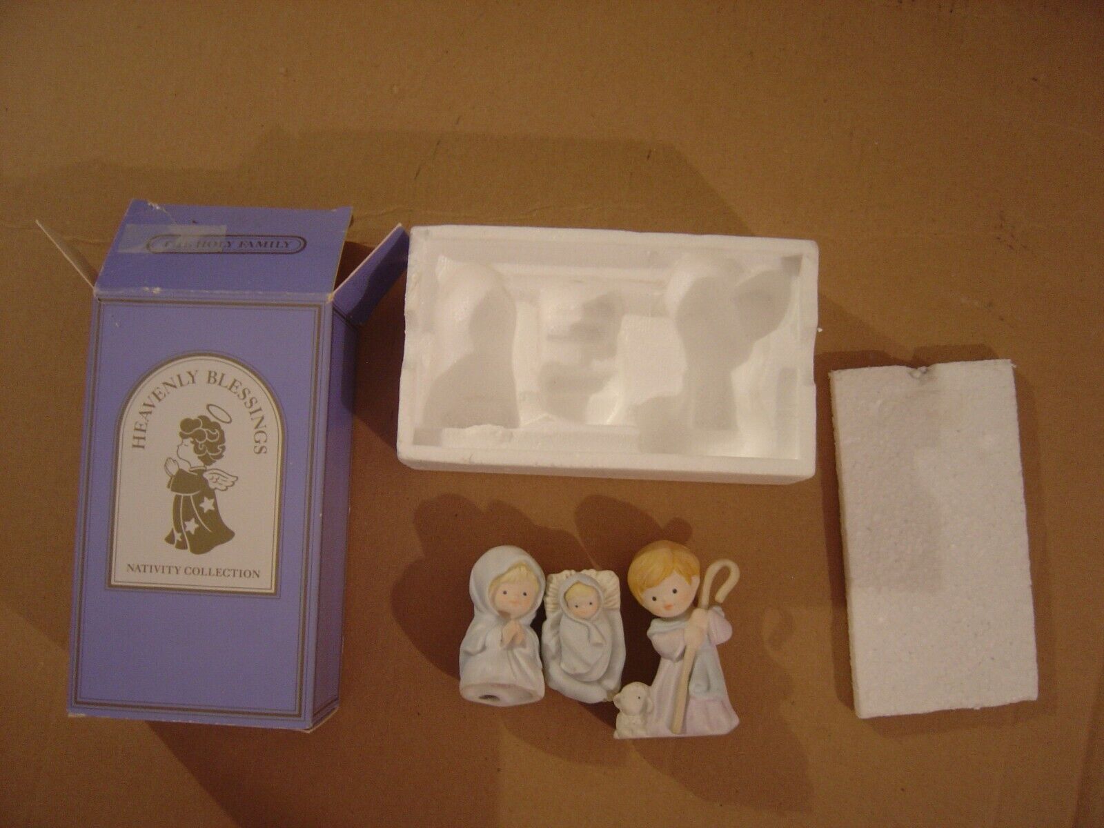 AVON Heavenly Blessings Nativity Set 3 Pieces In Box, 1986