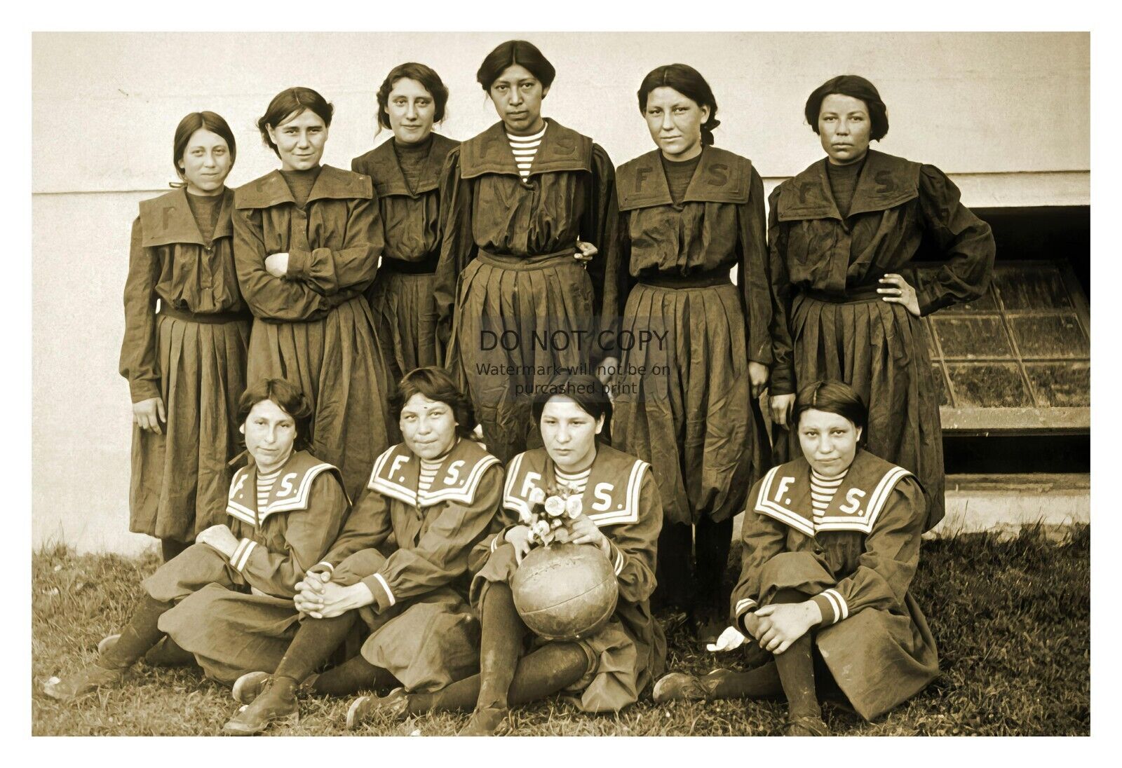 NATIVE AMERICAN GIRLS BASKETBALL TEAM 1904 4X6 PHOTO