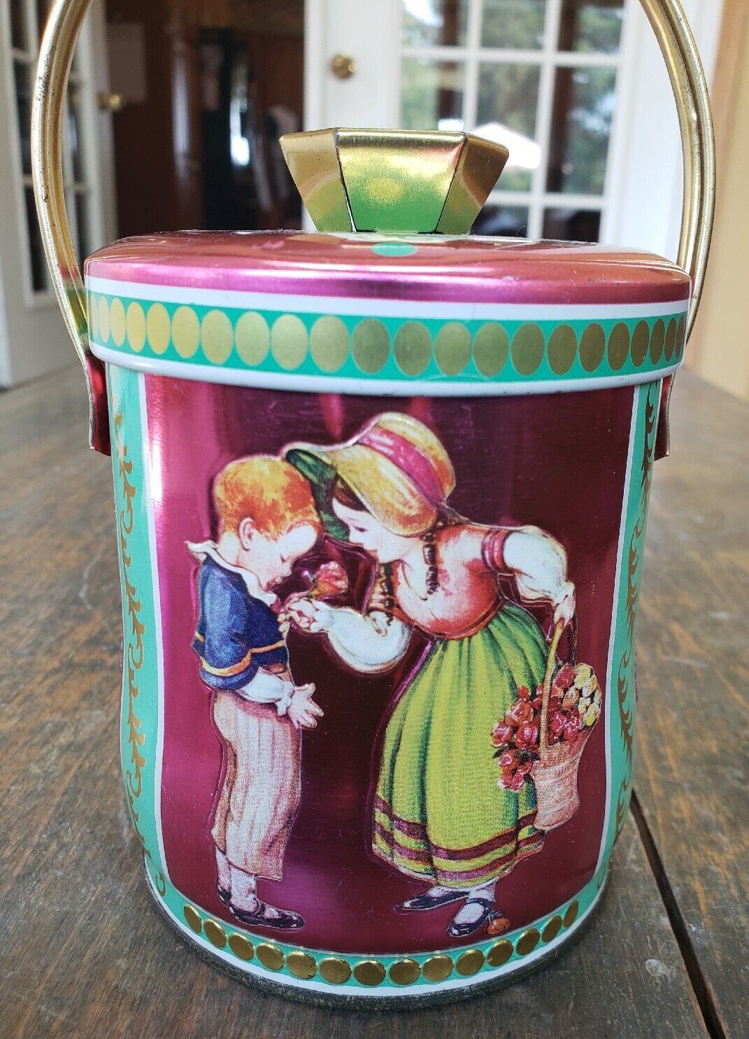 Vintage Boy & Girl Candy Tin  Murray Allen Imports Inc Made In England