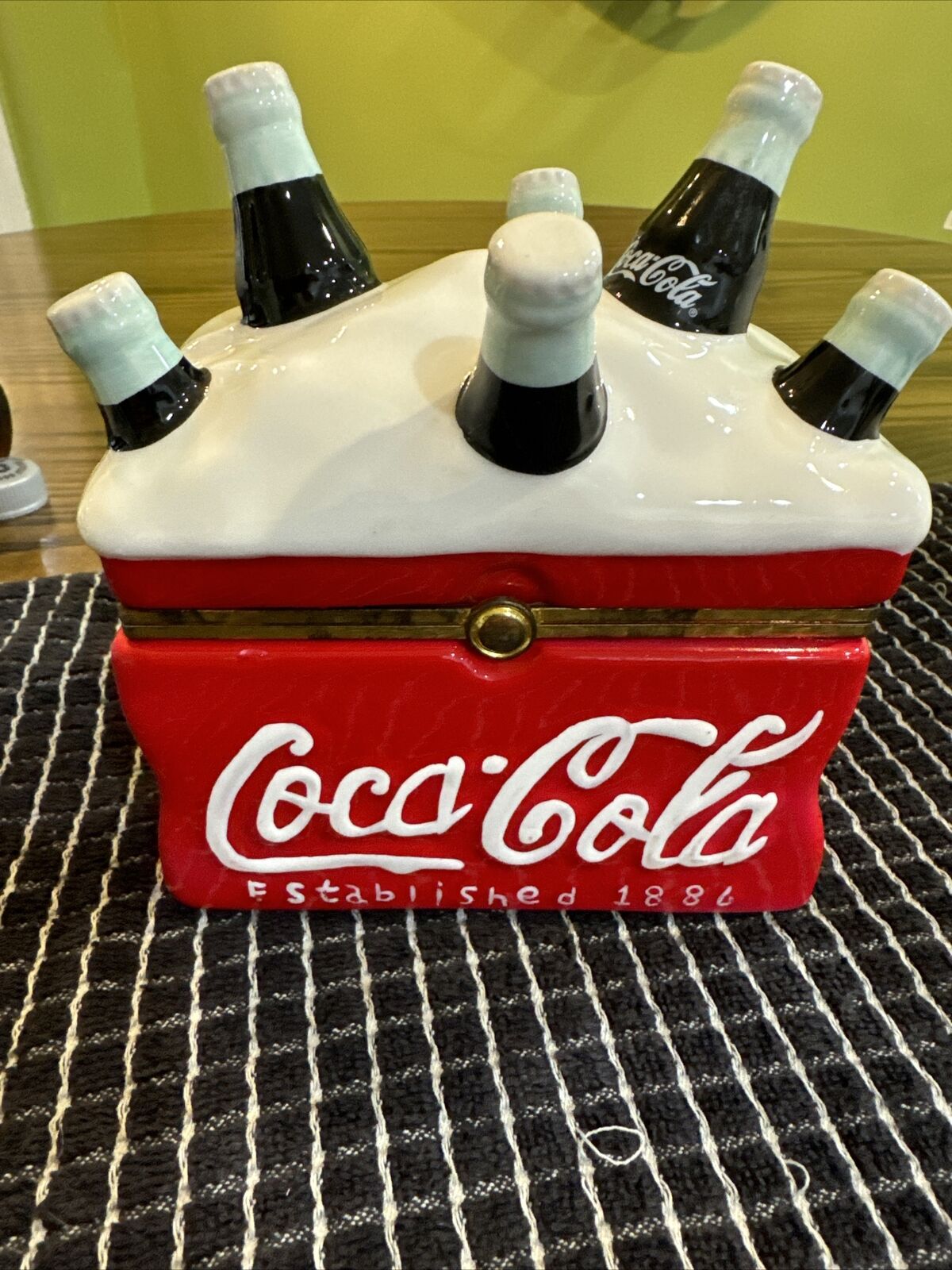 Vtg Coca-Cola Bottles Ceramic Cooler Hinged Lid Trinket Box Houston Harvest Gift