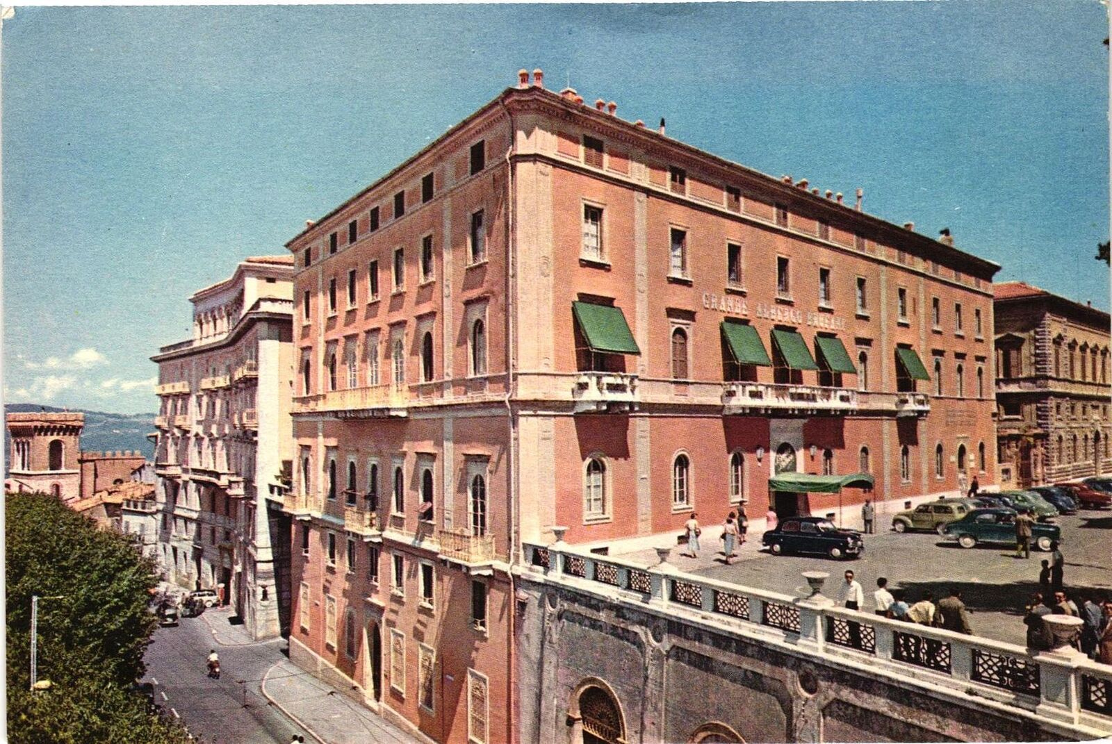 Vintage Postcard 4x6- BRUFANI PALACE HOTEL, PERUGIA, ITALY