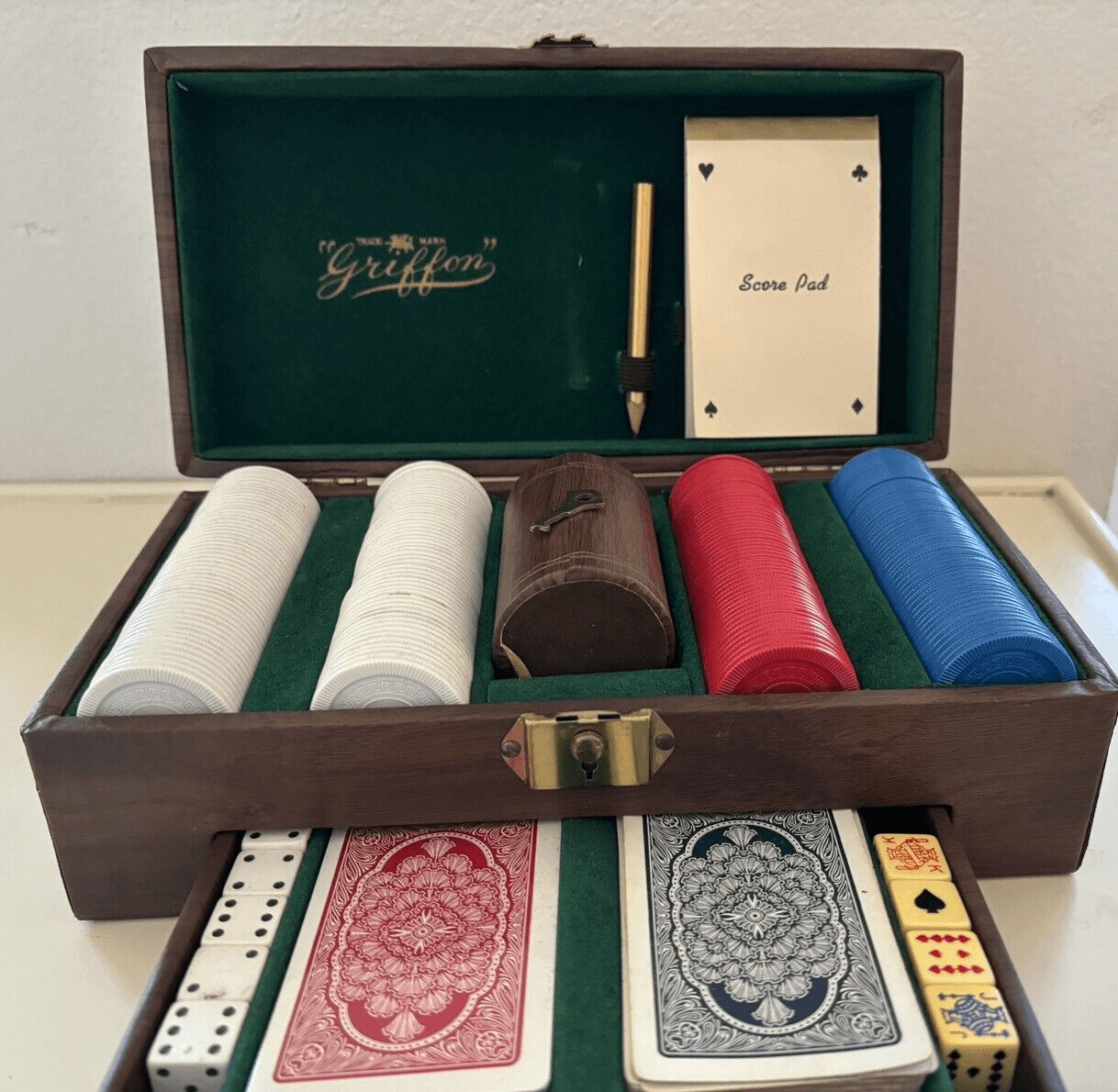 Griffon Vintage Poker Set With Duce Chips Cup & 2 Card Decks , Key & Score Pad