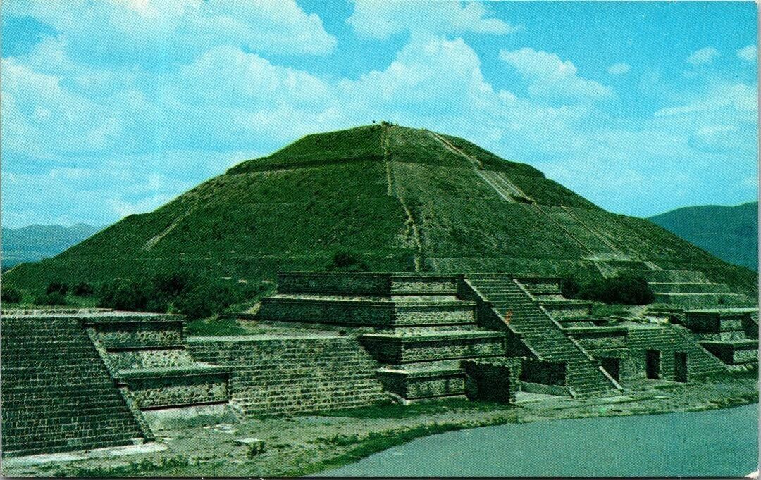 Vintage Pyramid of The Sun San Juan Teotihuacan, Mexico Postcard