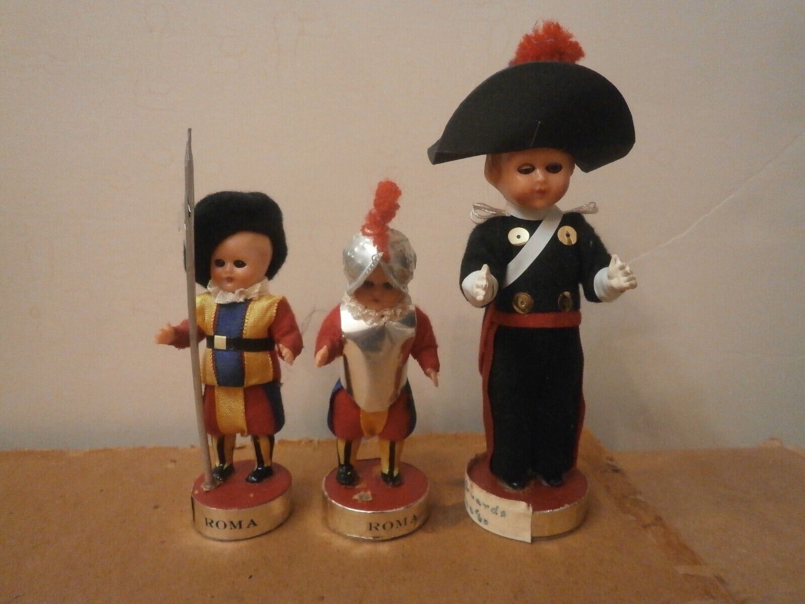 3 Vintage Vatican Roma Swiss Soldier 4 to 5\
