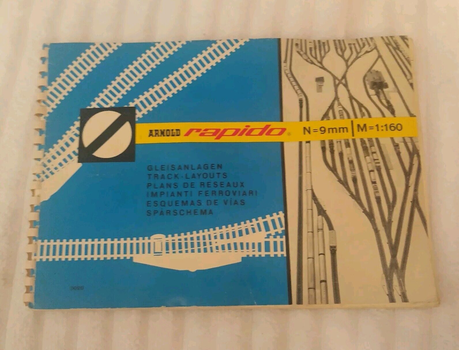 1968 Arnold Rapido N-Gauge 9 mm 1:160 Track Layout Spiral Bound Book