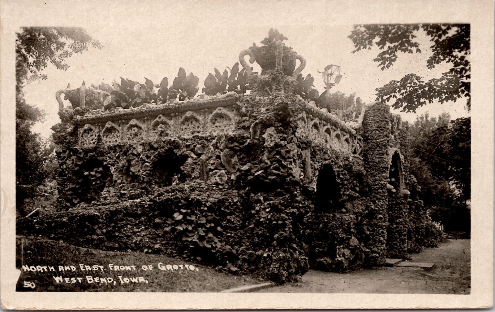 North and South Front of Grotto, West Bend, Iowa Vintage Postcard Wps1