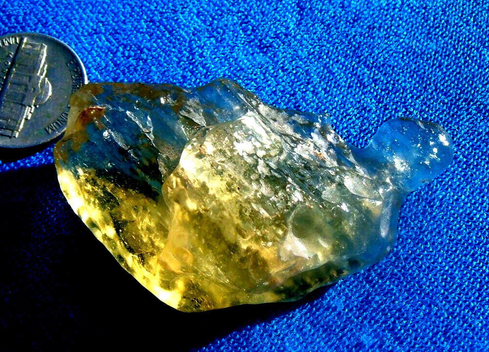 Libyan Desert Glass Meteorite Tektite impact specimen( 150 crt) Dimples Gem AAA+