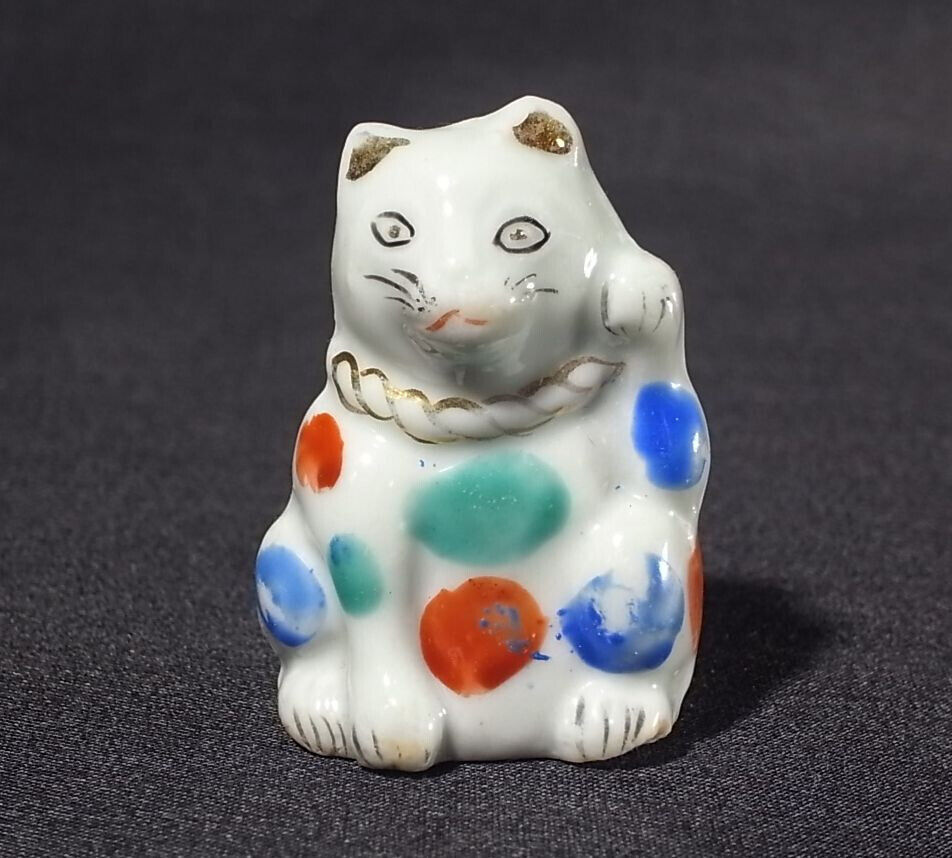 Am1 Rare strange Lucky Cat Maneki Neko porcelain water drop Antique Japan
