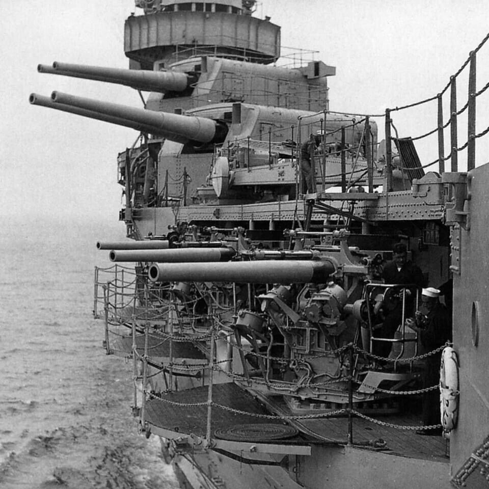 WW2 WWII Photo World War Two / Aircraft Carrier USS Lexington CV-2 Armament