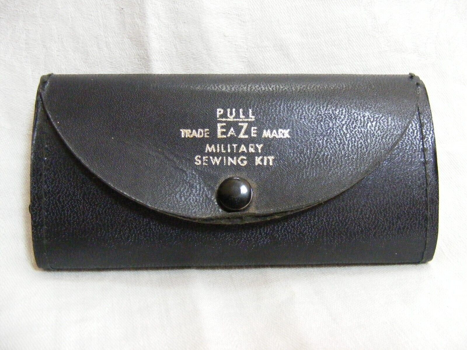 Vintage 1950's U.S. Air Force E-Z Trademark Sewing Kit Pouch 8-a #50