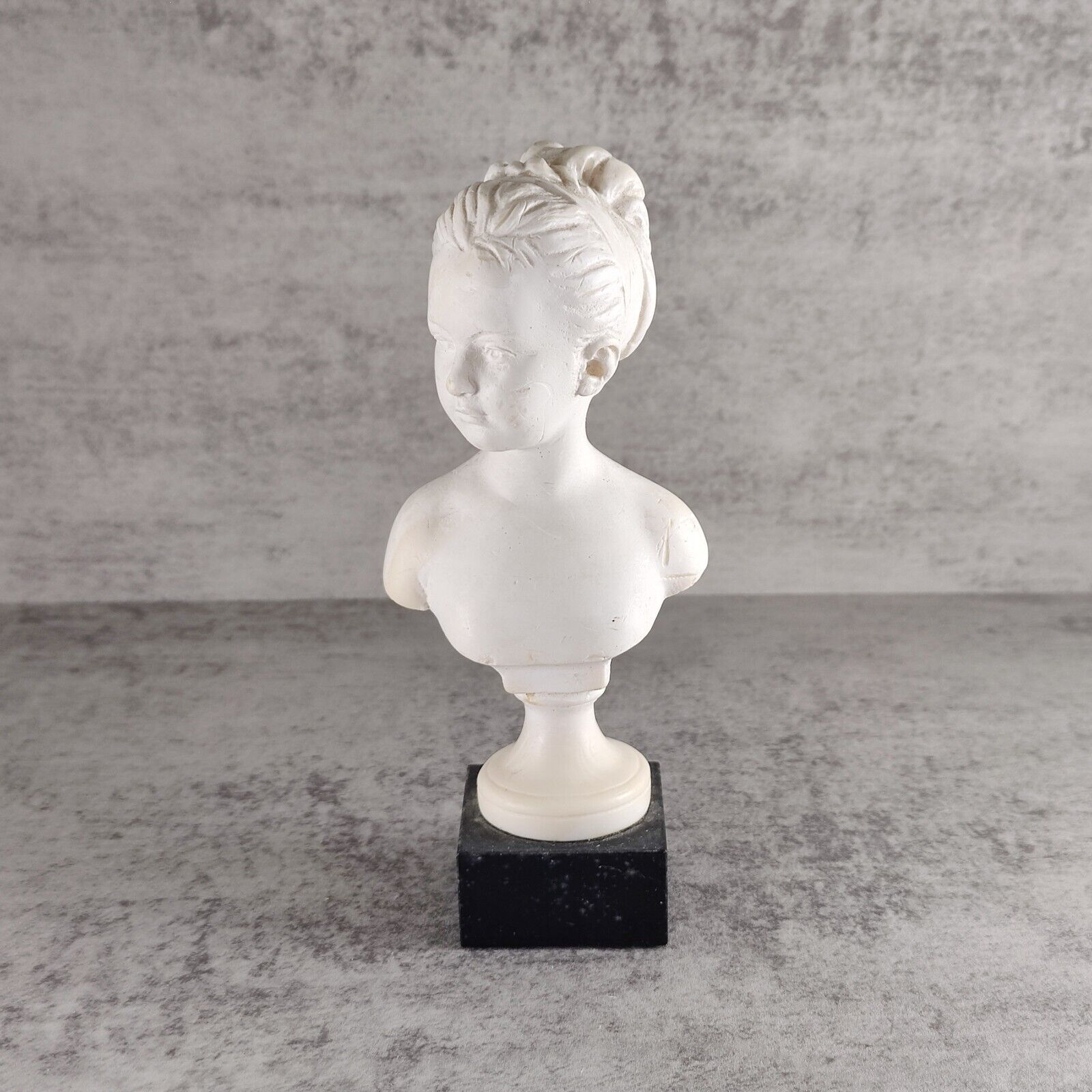 Vintage Girl Statue Bust Figurine 6\