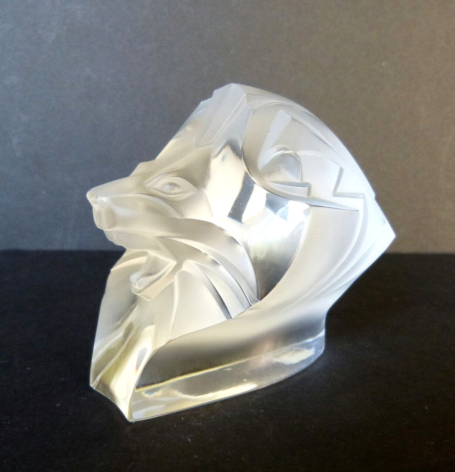 Lalique Crystal Frosted King Motif Tete Lion Head Art Sculpture Signed With Box