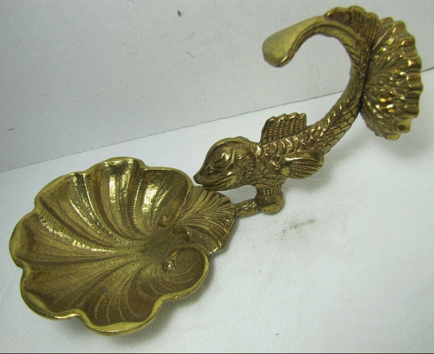 FISH Vtg Figural Soap DISH exquisite ornate details wall mnt scales shell brass