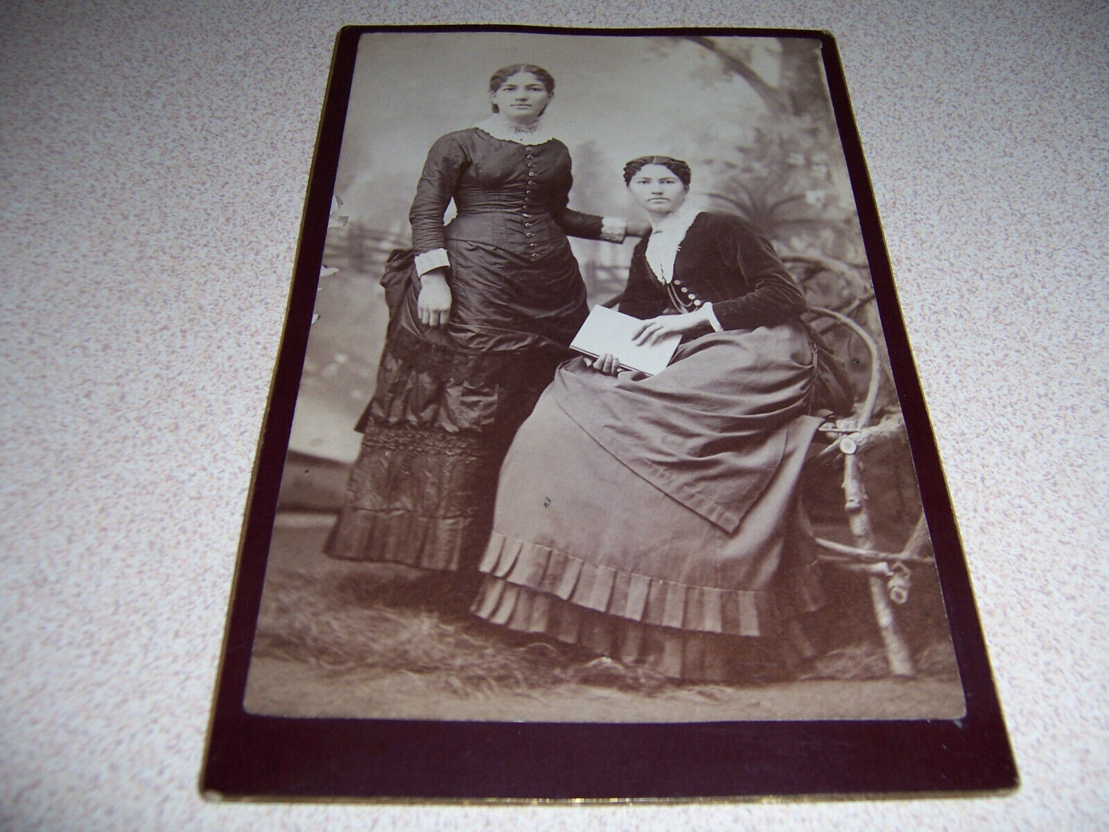 c.1900 CABINET CARD, TWO WOMEN, DILLON PHOTOGRAPHER, FOND du LAC, WISCONSIN
