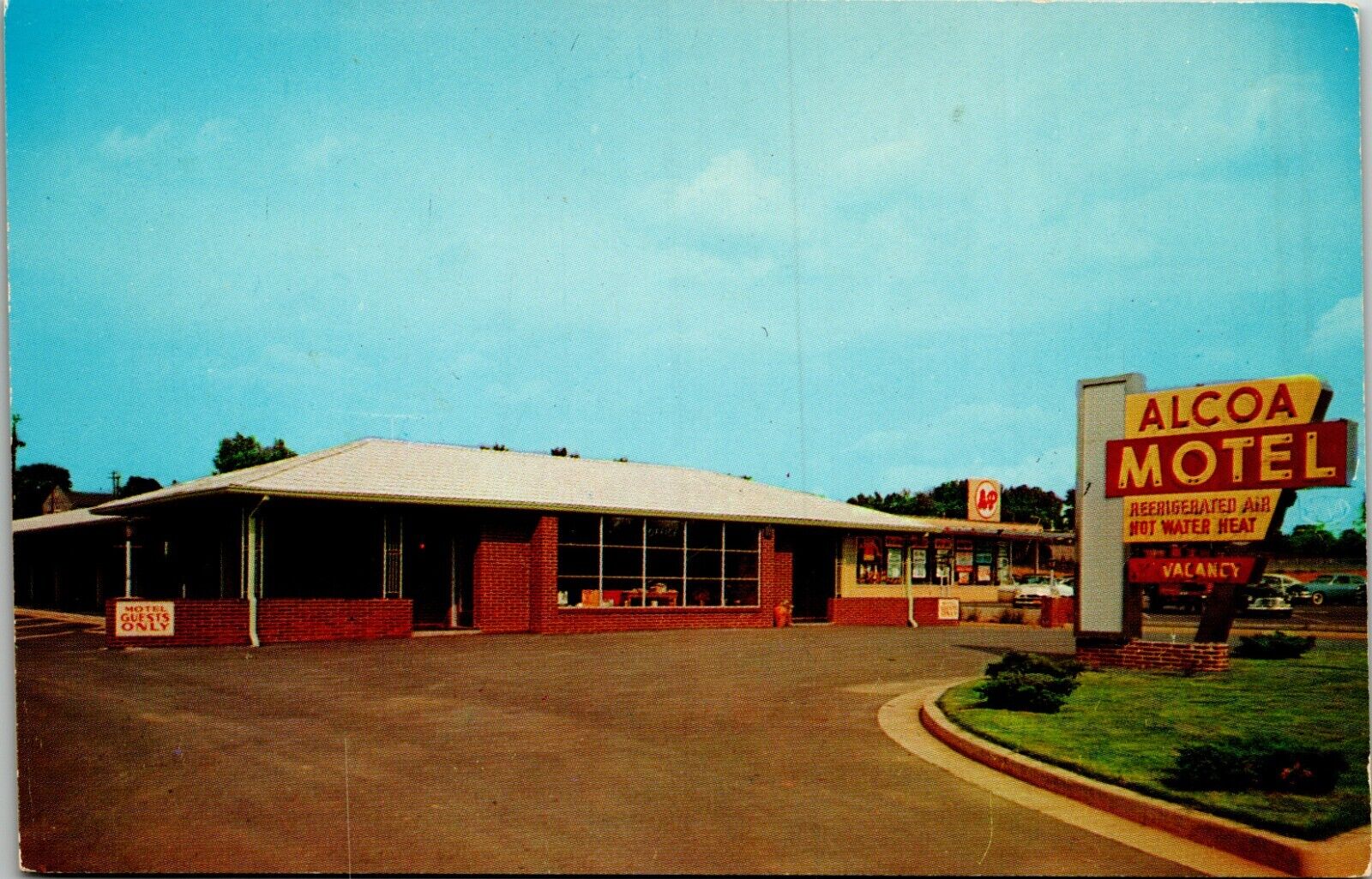 Postcard Alcoa Tennessee - Alcoa Motel - AAA - State Highway 73