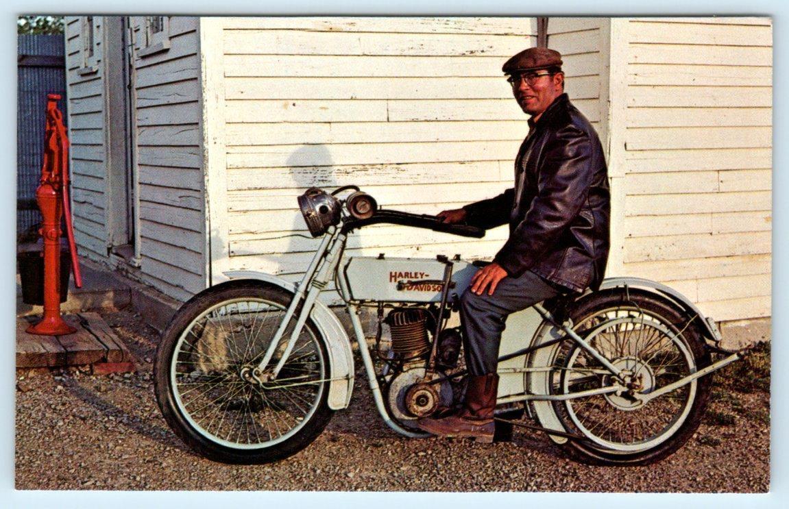 MURDO, SD ~ Pioneer Auto Museum 1910 HARLEY DAVIDSON Motorcycle c1960s Postcard