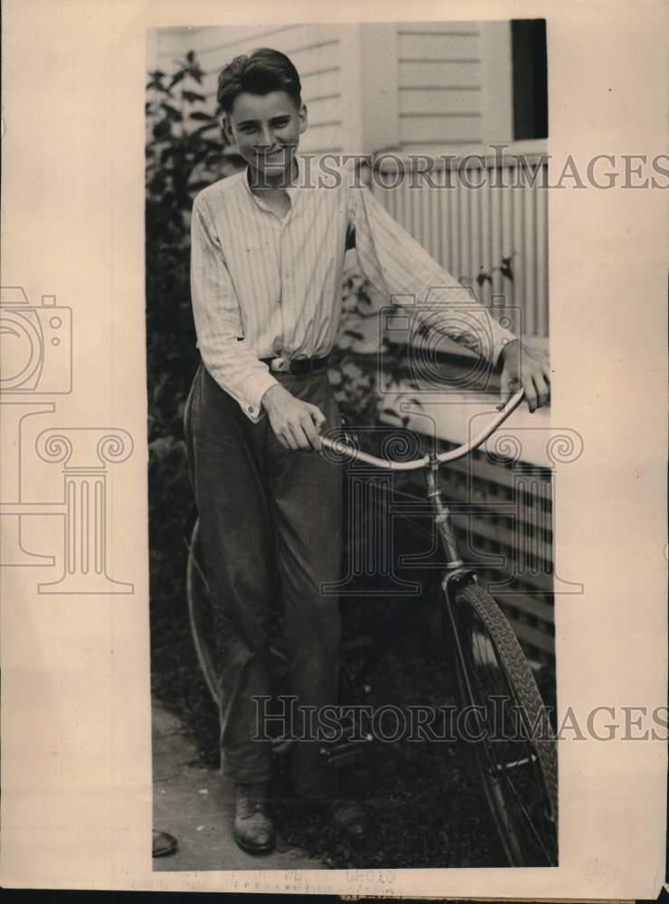 1924 Press Photo Calvin Coolidge Jr. on a bike - pix32835