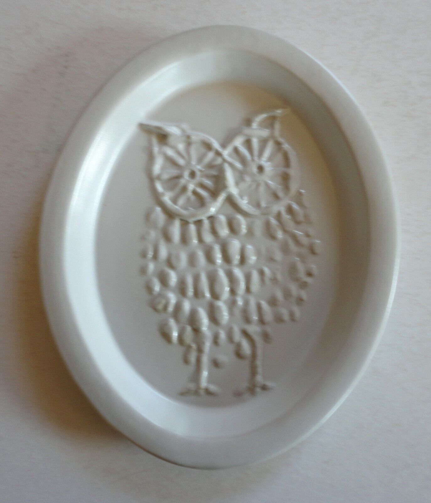 2 Modern Bennington Potters Owl Plate 1561 Teardrop Blue Flowers Plaque Trivet
