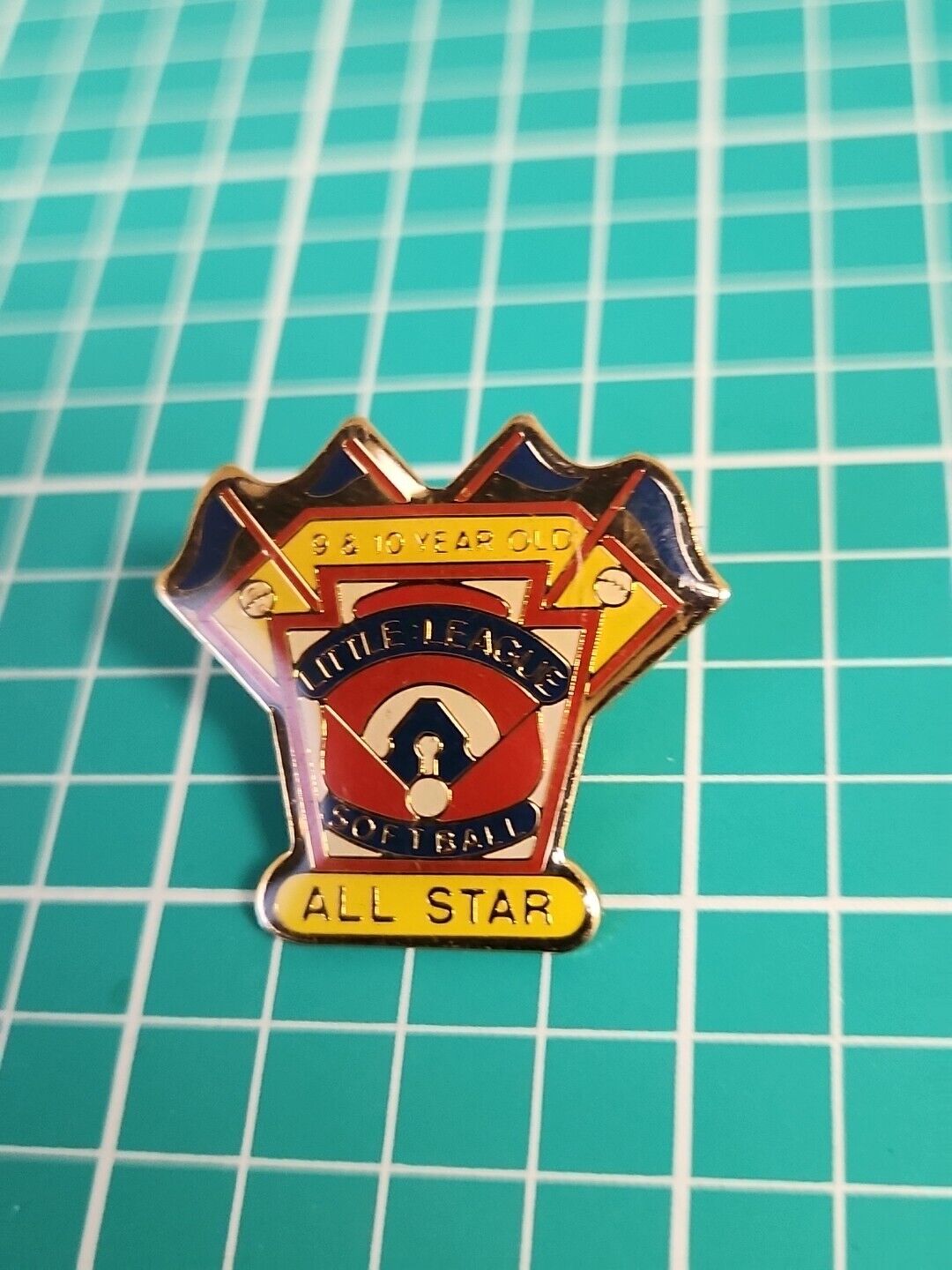 Vintage Little League All Star Soft Ball Gold Tone Lapel Pin Hat Pin Tie Tac 