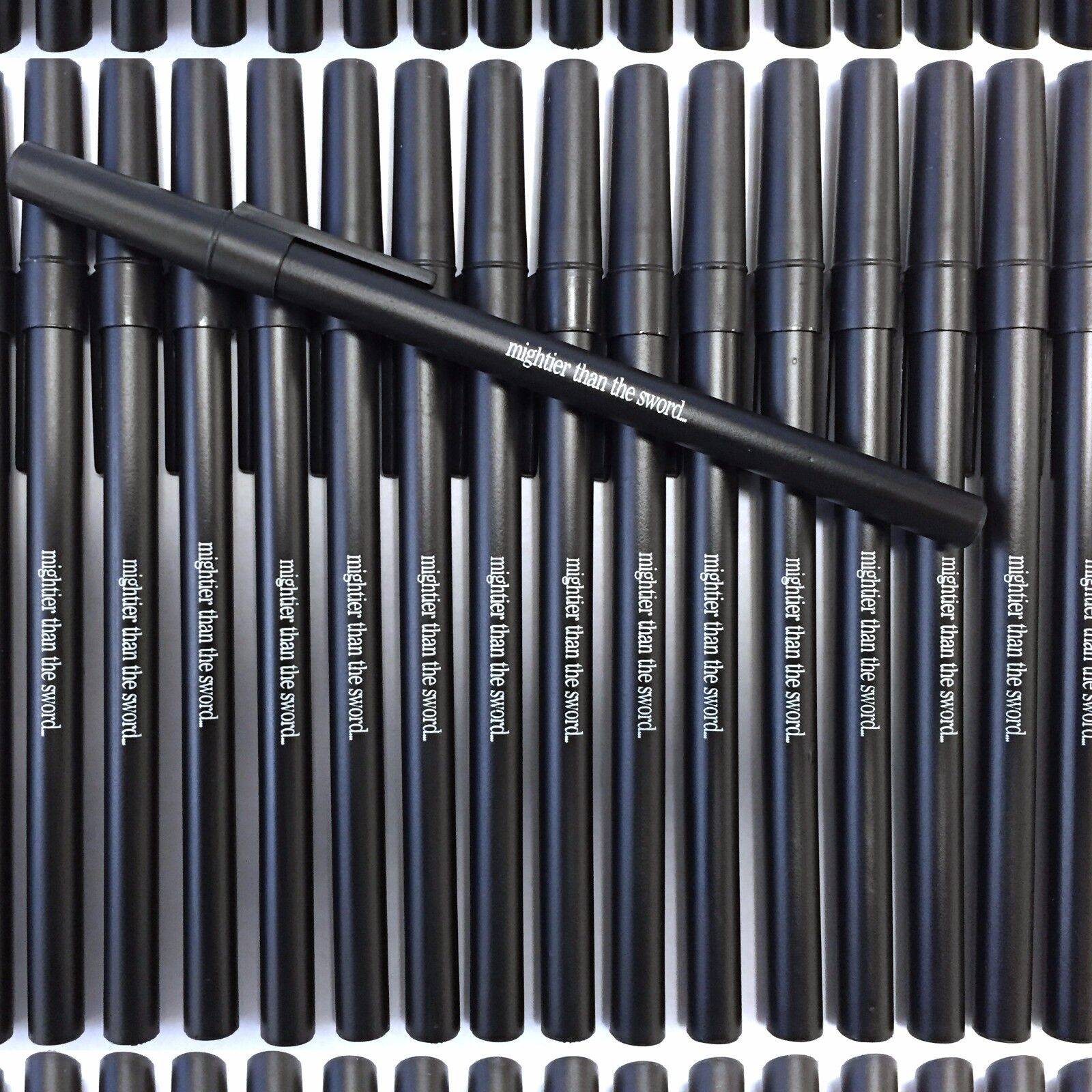 Misprint Pens 1000 Ball Point Ink Wholesale Lot Bic Round Stic Style Black Cap