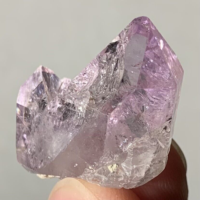 Rare Pale Amethyst Quartz Crystal Khaplu Gilgit-Baltistan PAKISTAN 7.3g