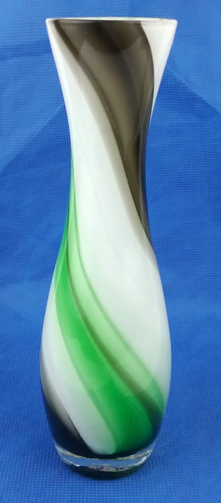 National Potteries Co. Art Glass Bud Vase Green Black White Swirl 7\