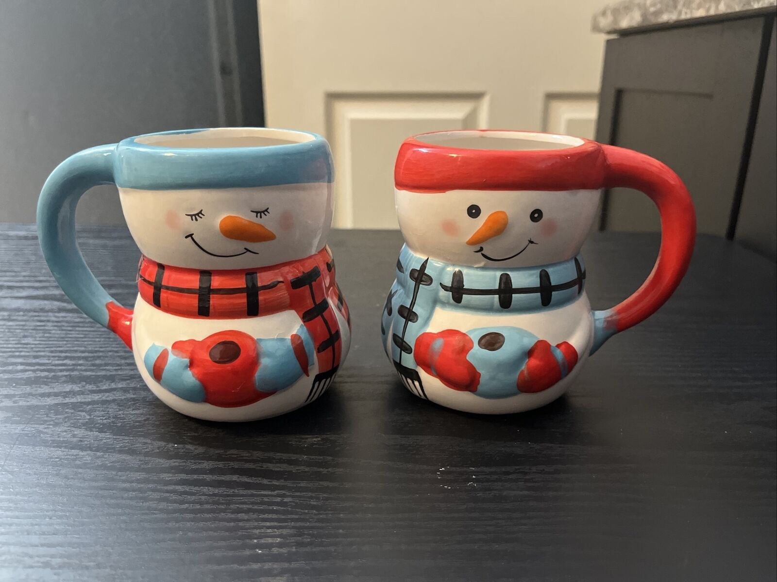 Snowmen Snowwoman 12 oz Coffee Mugs Winter Christmas Cocoa Chocolate Bay Island