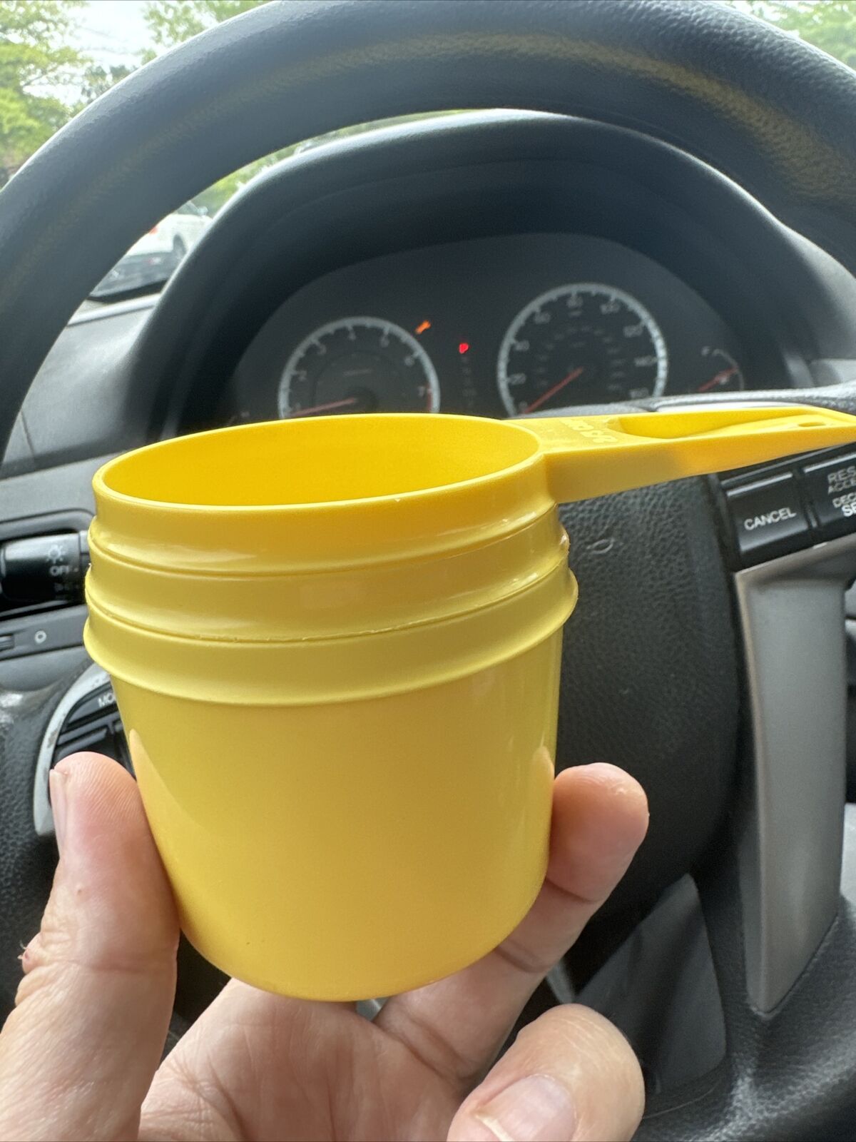 Tupperware Measuring Cups Set of 3 Yellow Lot Plastic Stacking Nesting Vintage