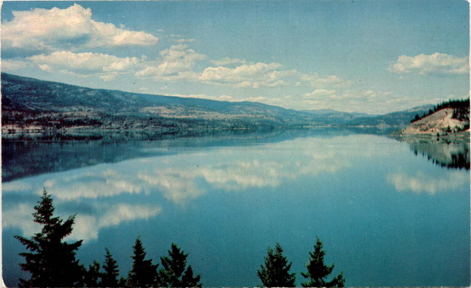 Lake Roosevelt, Grand Coulee Dam, Canadian border, Marcus, Washington. Postcard
