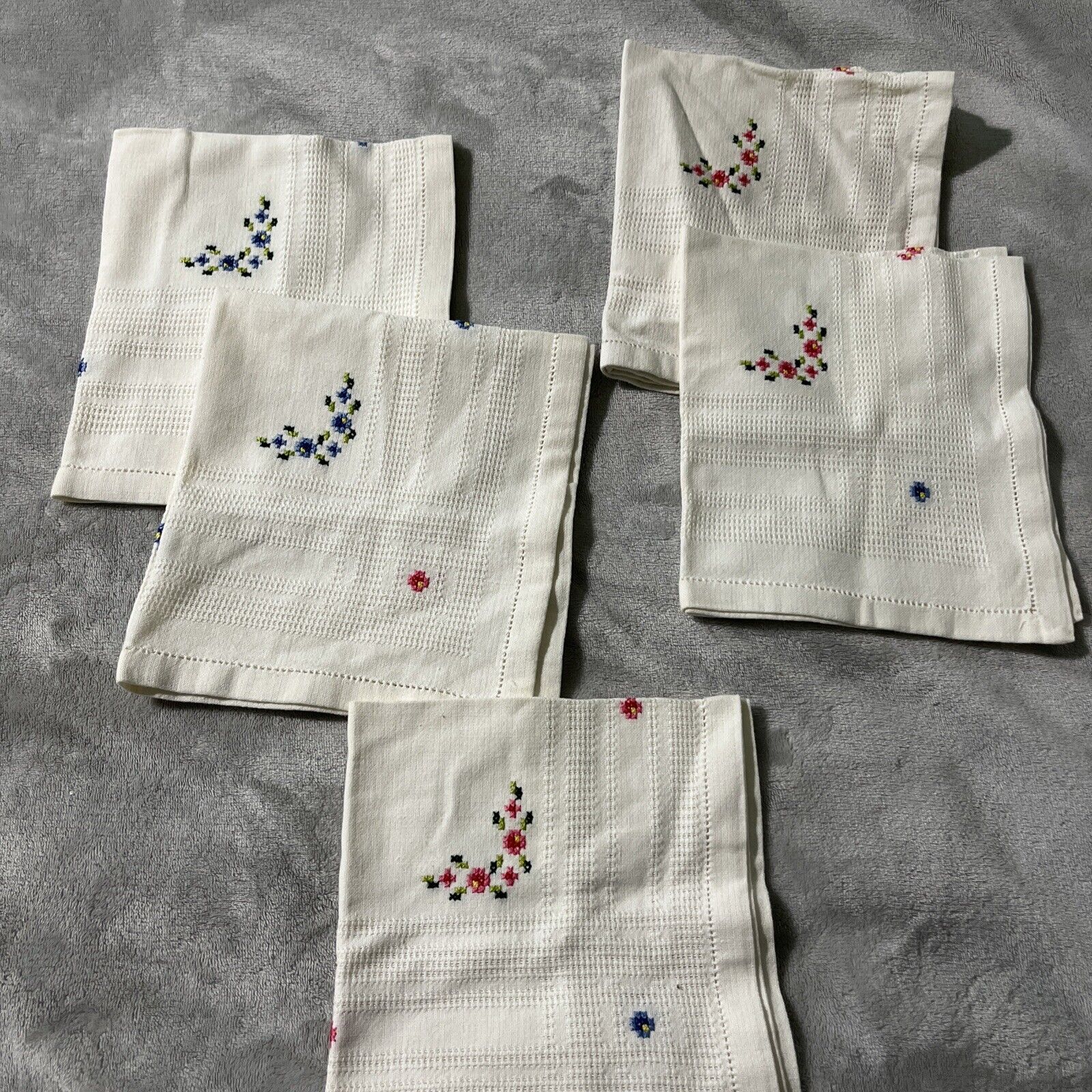 Vintage Napkins, Linen, Flower Cross Stitch Embroidery, Off White/Beige Lot Of 5