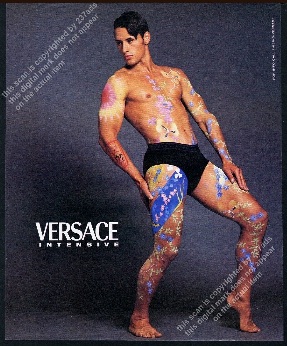 1998 Versace men\'s underwear flower-painted man photo vintage print ad