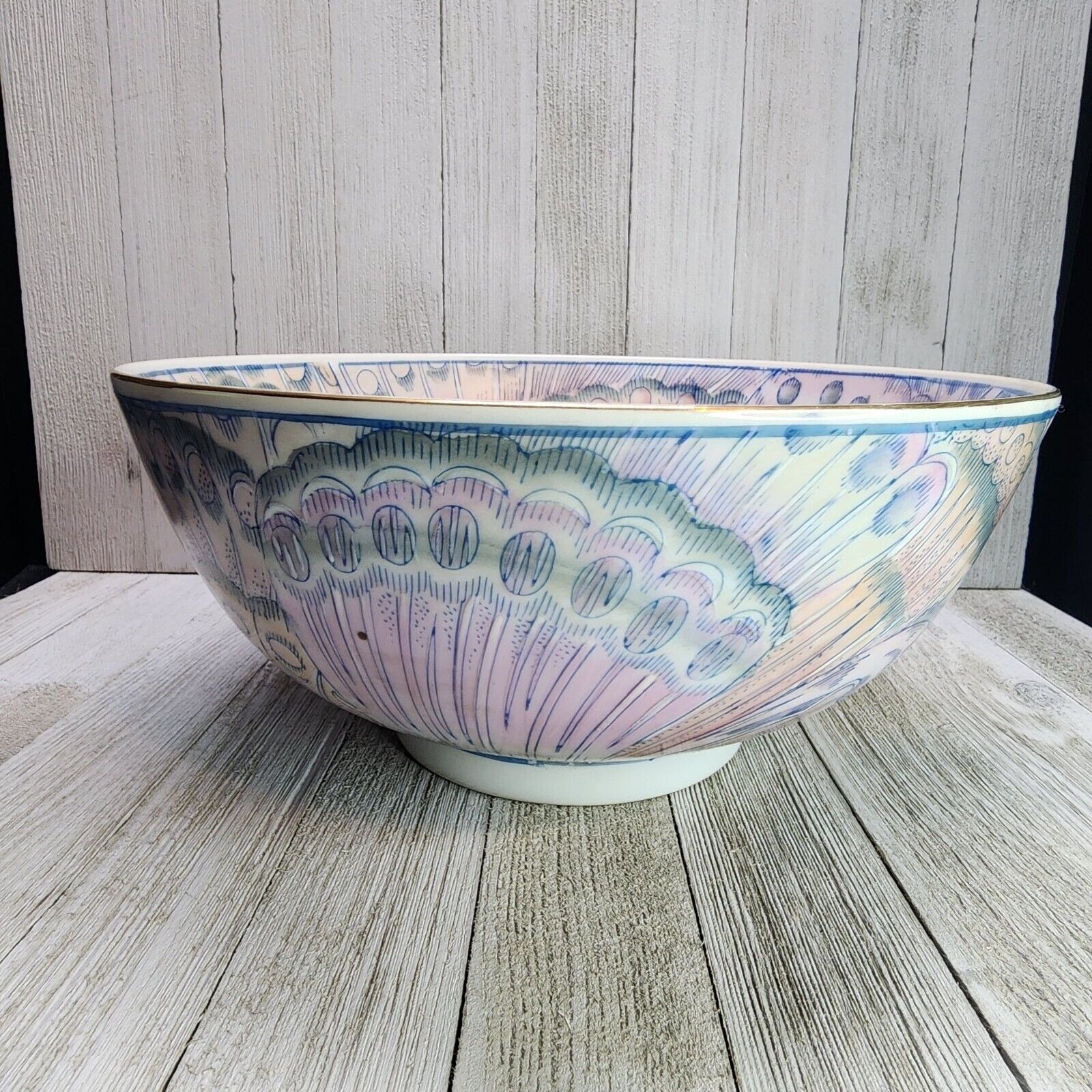 Vintage Hand Painted Macau Porcelain Decorative Bowl 10\'\' Home Accent