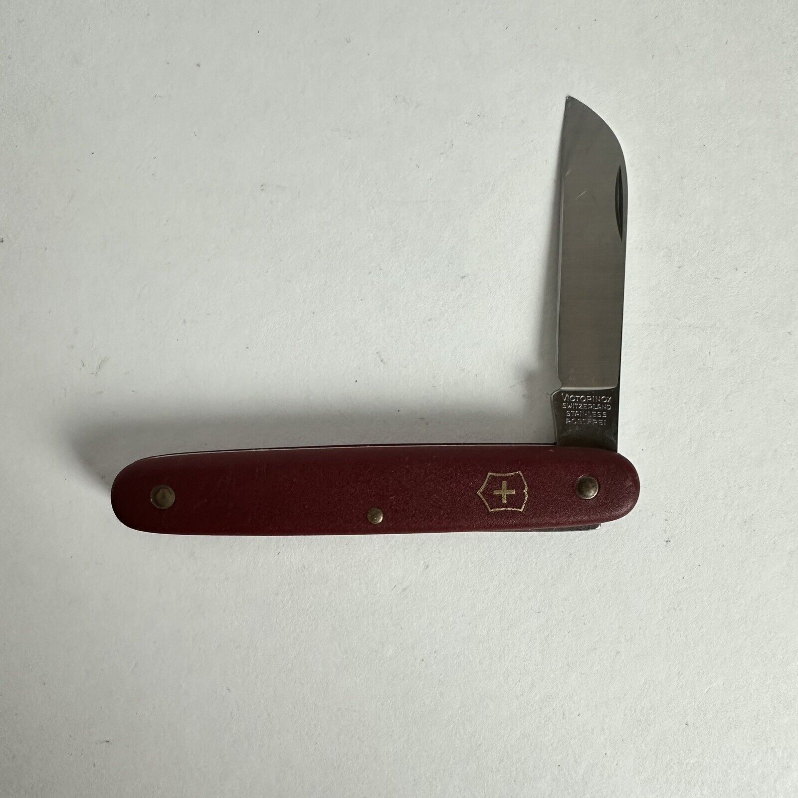 Red Victorinox Swiss Army Floral Gardeners Single Blade Knife