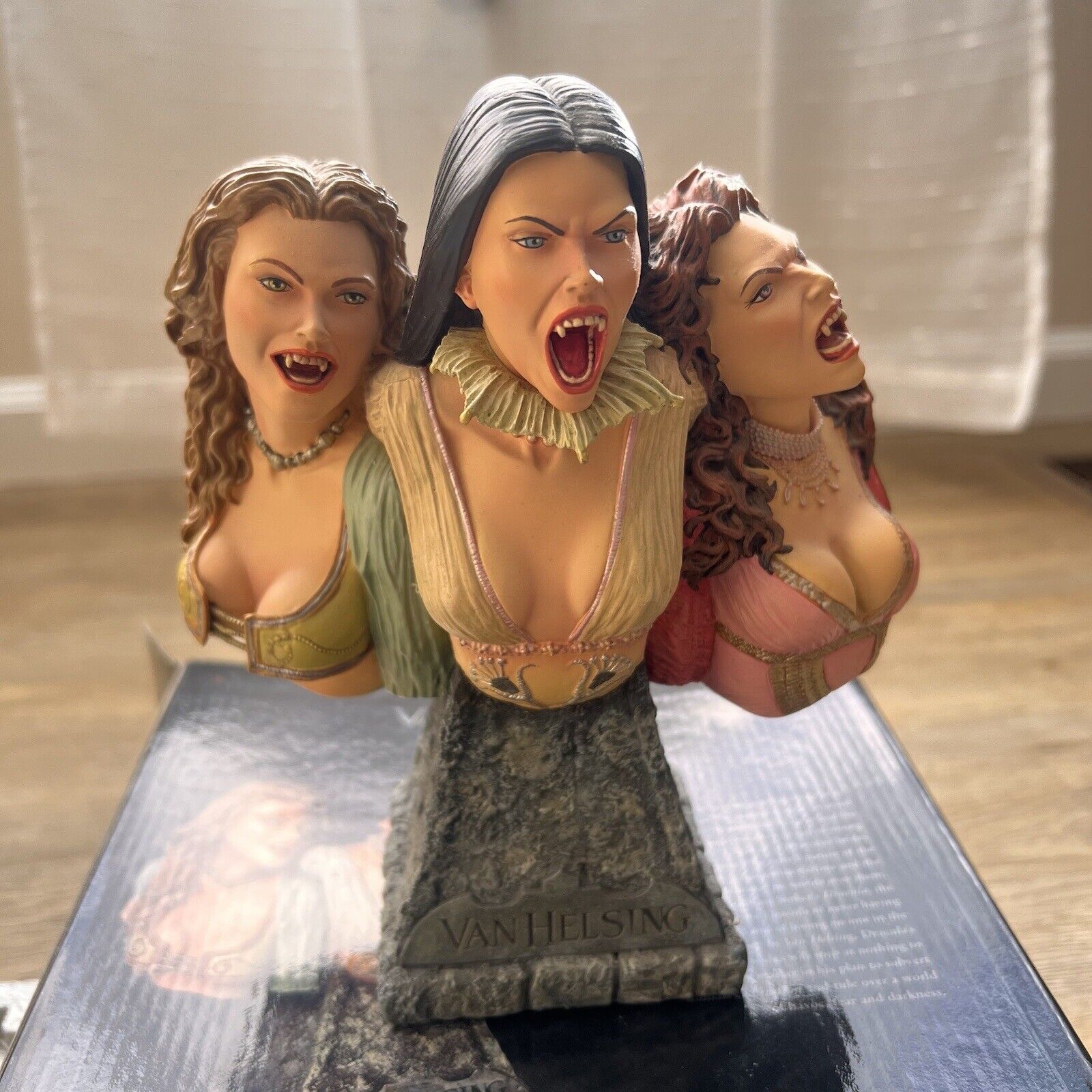 Van Helsing Dracula\'s Brides Polystone Bust Sideshow Limited Edition #92/2000