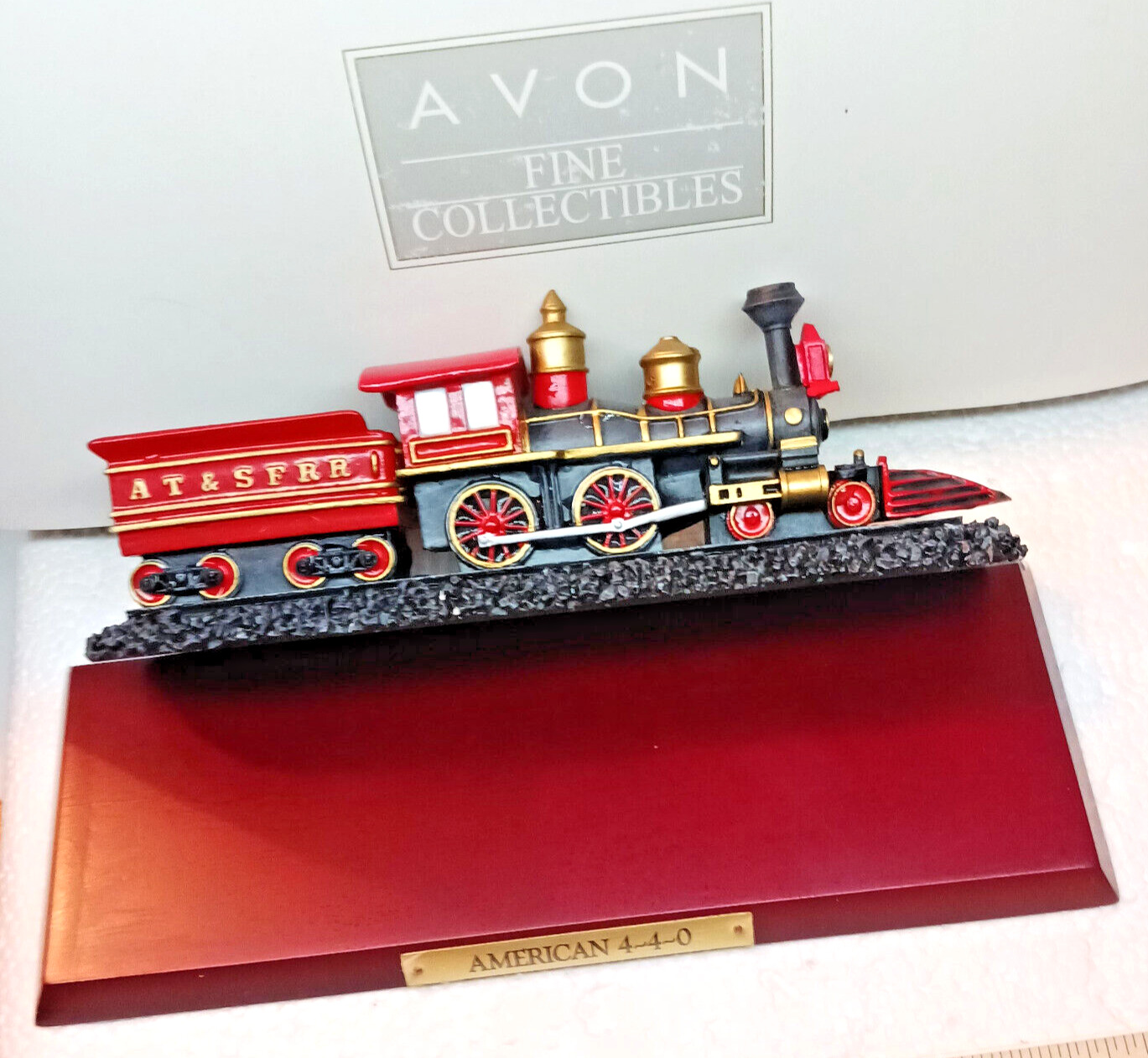 Legendary Locomotive American 4-4-0 Lionel Train - Complete w/ Box