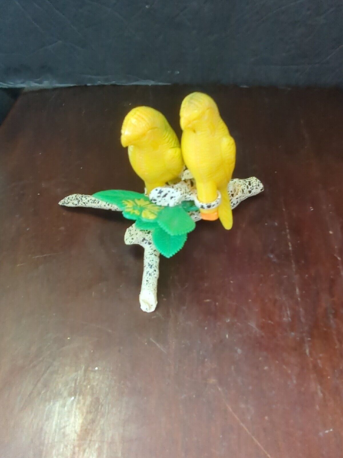 Vintage Kitsch Green Yellow Parakeet Parakeets Salt & Pepper Shakers On Branch