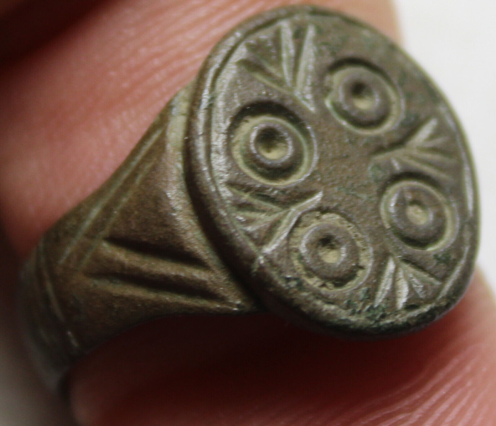 Rare Original Ancient Roman Celtic soldiers Evil eye Magic ring artifact Size 9