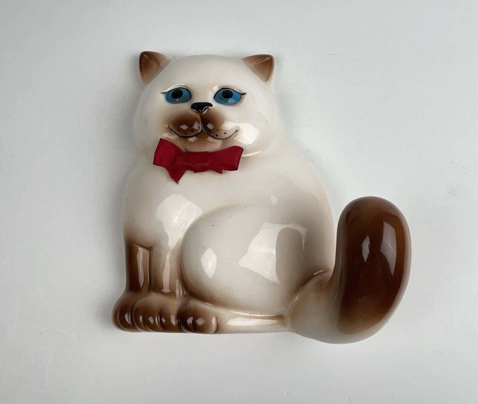 Vintage Wall Hanging Cat Figure Ceramic MCM Kitsch Kitten 5.5”