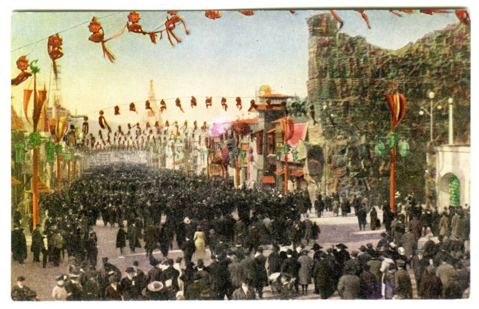 1915 PPIE SAN FRANCISCO PANAMA-PACIFIC~MASSIVE EXPO CROWD in the ZONE~POSTCARD