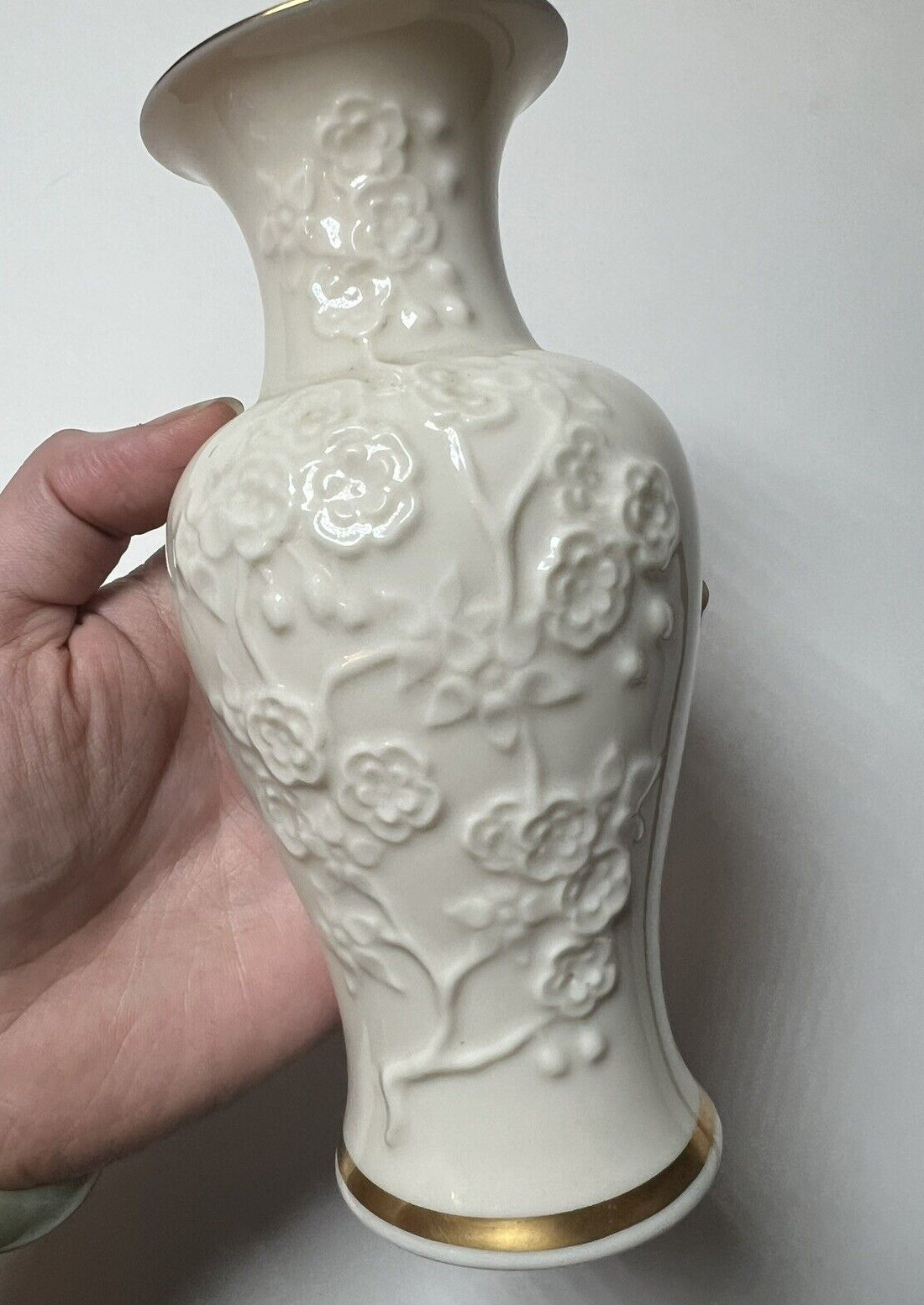 Lenox Fine China Ming Blossom Vase, 24K gold hand decorated
