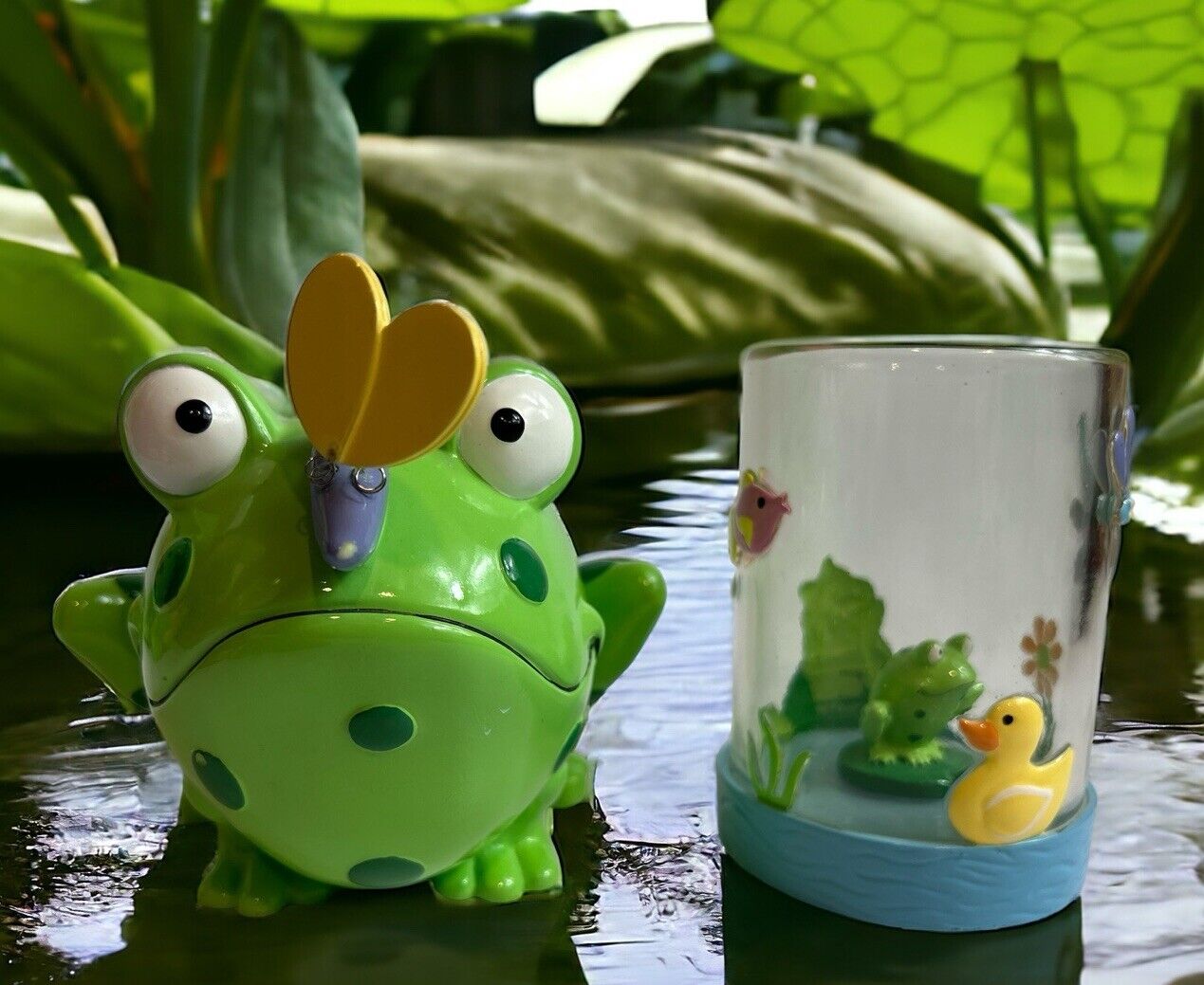 Frog Toothbrush And Tumbler Set Nesting Frog In 3D Tumbler / Wide Eyed Frog 3D