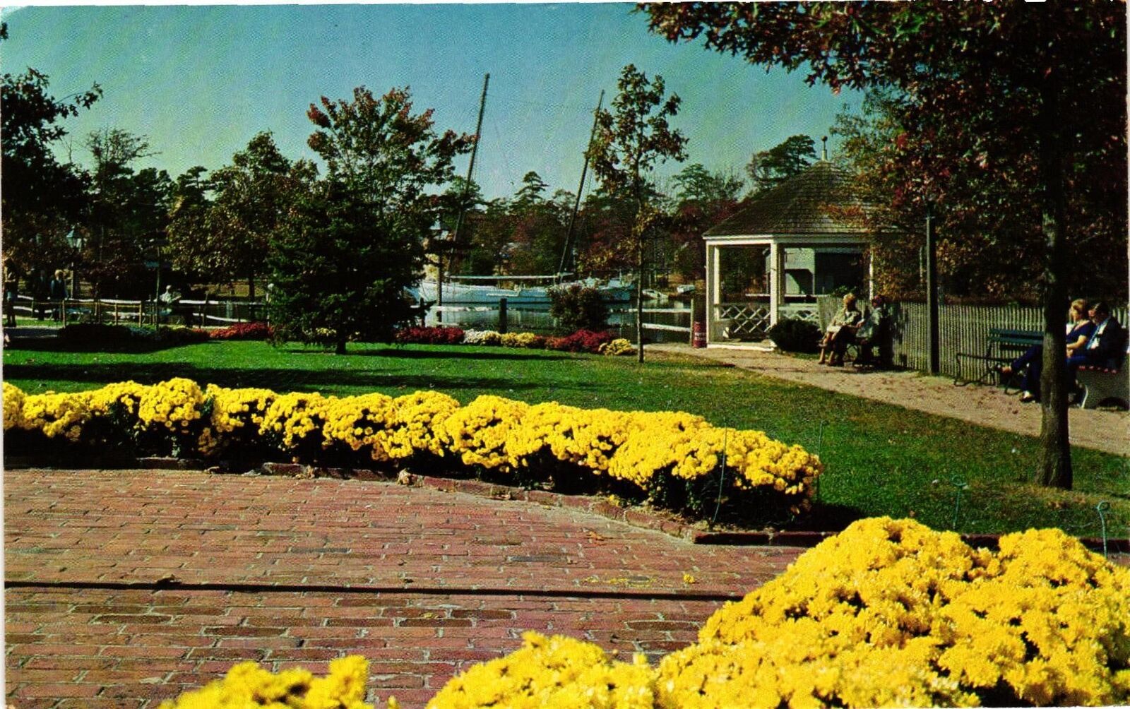 Vintage Postcard- The Gazebo, Smithville, NJ 1960s