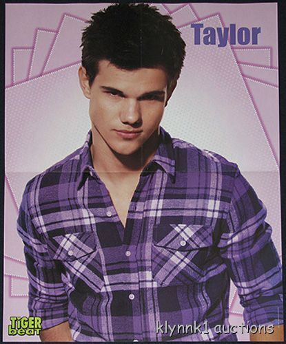 Taylor Lautner  POSTER Centerfold 1924A  Victoria Justice on the back