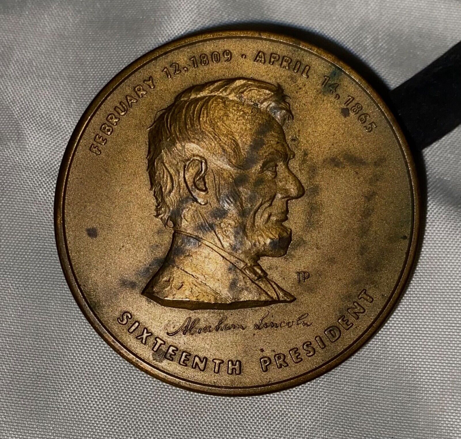 Vintage Bronze Abraham Lincoln 16th President of the US Medal 2” in Diameter