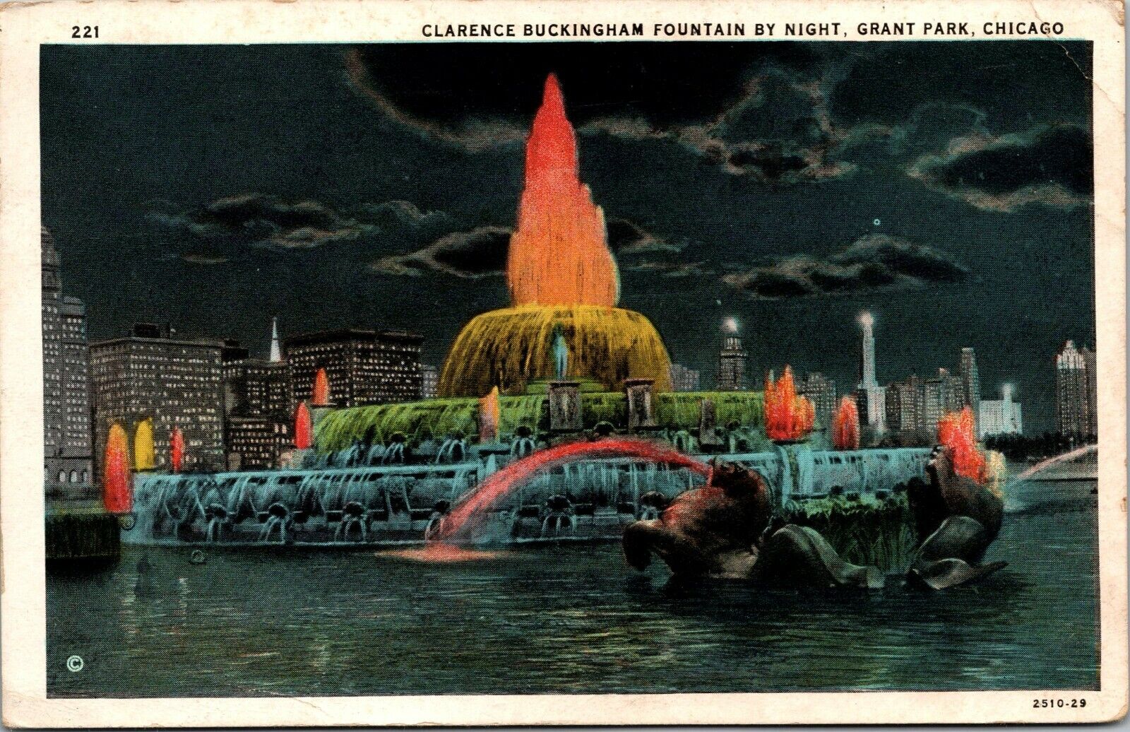 Clarence Buckingham Fountain by Night    Chicago  Illinois  WB Postcard