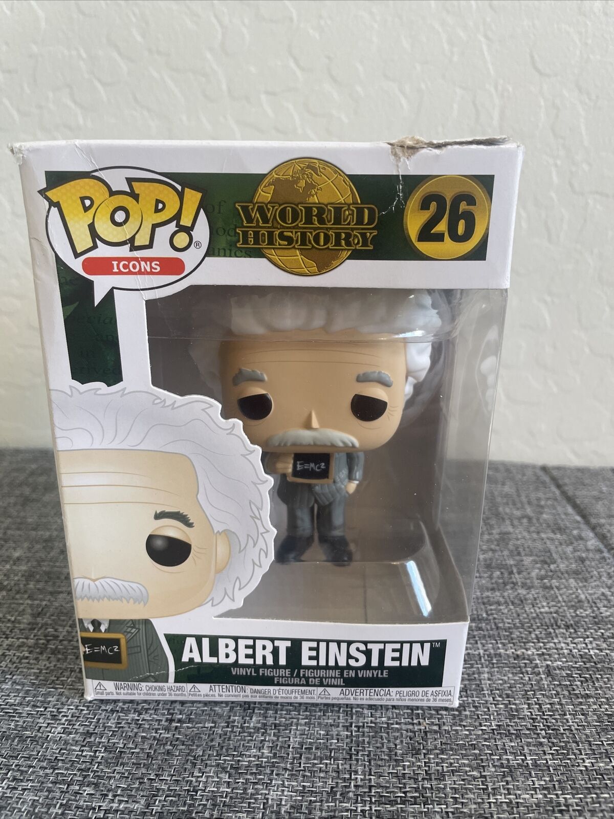 Albert Einstein #26 Funko Pop History - Damaged Box