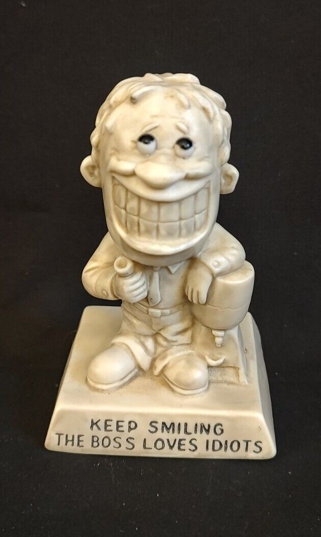 Vintage 70s Wallace & Berrie Figurine Office Keep Smiling The Boss Loves Idiots