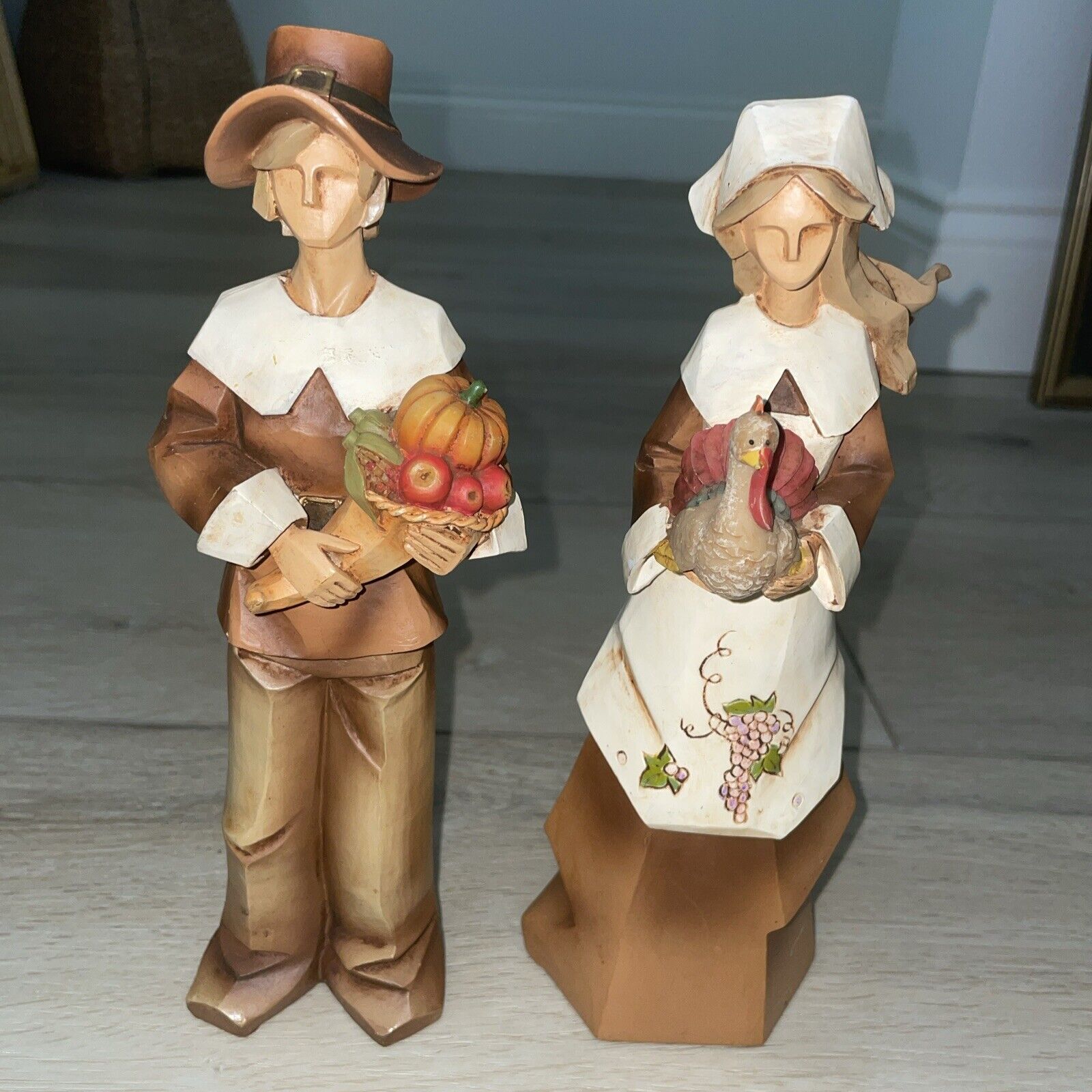 Pacific Rim Pilgrim Man and Woman Figurines Statues Thanksgiving Resin Cubist